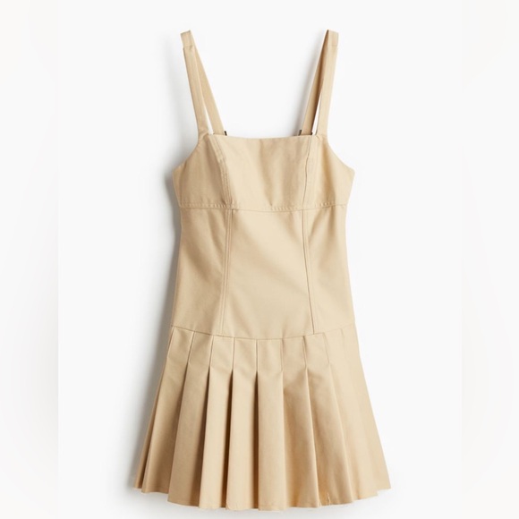 NWT low back dress with pleated skirt - Picture 2 of 5